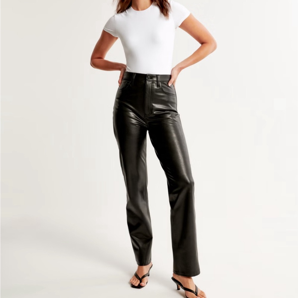 Abercrombie & Fitch 90’s Vegan Leather Straight Pant